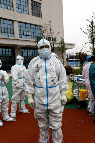 侯锐钢战疫访谈录|山西医科大学第二医院药学部主任侯锐钢：从“大专家”到“大管家”，播散晋鄂两地人民深情厚谊的“种子”