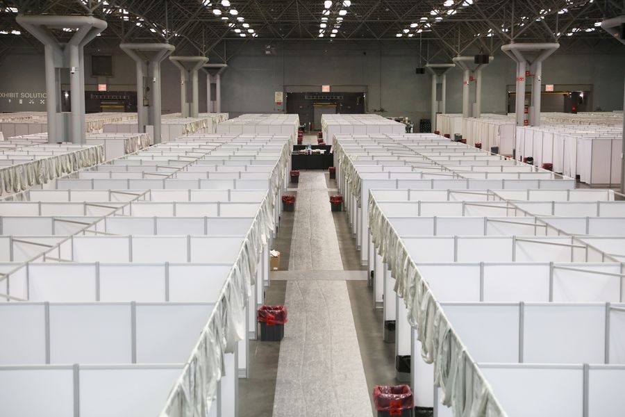 Medical area of the temporary hospital is seen at Jacob K. Javits Center in New York, the United States, March 30, 2020. (Guang Yu/Handout via Xinhua)