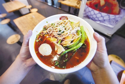 螺蛳粉螺蛳粉令人上头的气味 竟和香水同源