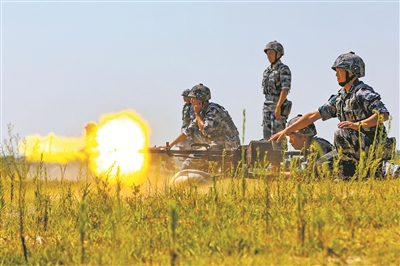 空降突击|直击空降兵某训练基地毕业学员综合对抗演练