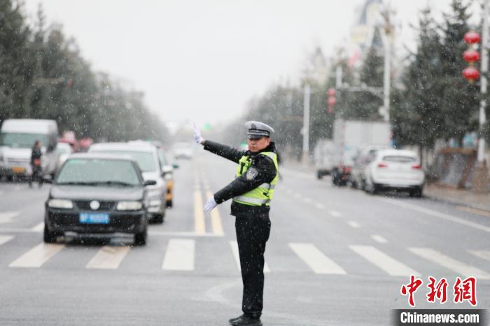 漠河|“神州北极”漠河迎来今秋首雪 比去年晚26天