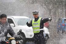 Cold front slams E China