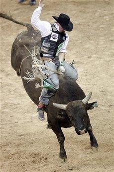 Cody&nbsp;Lostroh&nbsp;rides&nbsp;SoulJa&nbsp;Boy&nbsp;during&nbsp;the&nbsp;seventh&nbsp;round&nbsp;of&nbsp;the&nbsp;Professional&nbsp;Bull&nbsp;Riders&nbsp;World&nbsp;Finals&nbsp;at&nbsp;the&nbsp;Thomas&nbsp;&&nbsp;Mack&nbsp;Center,&nbsp;Sunday,&nbsp;Nov.&nbsp;8,&nbsp;2009&nbsp;in&nbsp;Las&nbsp;Vegas.&nbsp;Lostroh&nbsp;won&nbsp;the&nbsp;world&nbsp;championship.(AP&nbsp;Photo/Isaac&nbsp;Brekken)&nbsp;