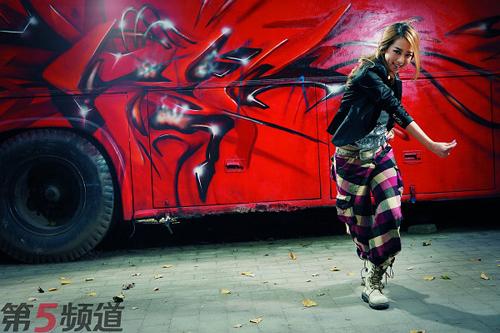 [第五频道]舞动的木槿花_CCTV.com_中国中央电视台