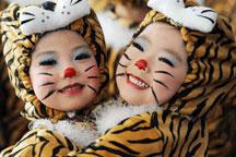Jubilant little "tigers" greet lunar new year 
