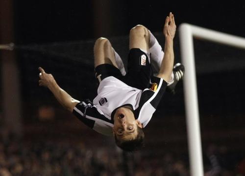 On this day in 2010: Clint Dempsey's chip sends Fulham through against  Juventus