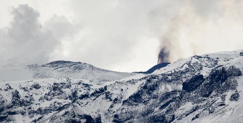 The Eyjafjallajokull volcano erupts in southern Iceland early March 21, 2010. The volcano erupted overnight, forcing hundreds of people to evacuate the area and diverting flights after authorities declared a local state of emergency, officials said on Sunday. (Xinhua/AFP Photo)