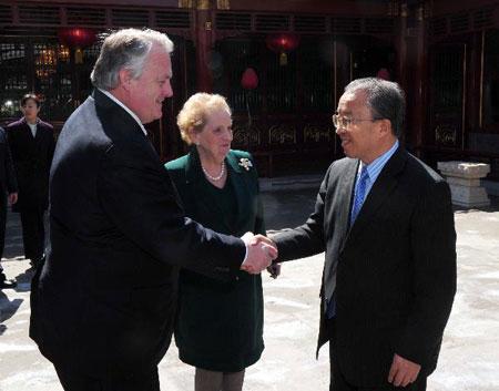 Chinese State Councilor Dai Bingguo (R) meets with former U.S. Secretary of State Madeleine Albright (C) and former U.S. Assistant Secretary of State Richard Williamson at the Diaoyutai State Guesthouse in Beijing, capital of China, April 2, 2010. (Xinhua/Zhang Duo)