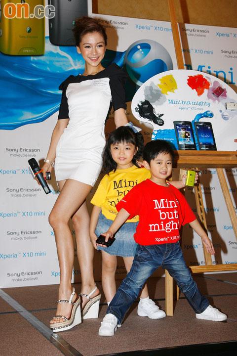 angelababy出席活动 赞黄晓明阮经天电力十足