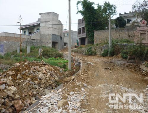 兴义市春晖家园计划项目进寨路硬化工程顺利完工