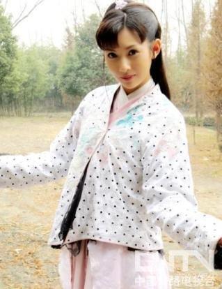 古装武侠剧《孔雀翎》新年开播 王梓诺正邪难