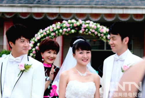 林奕德郑亦桐婚照曝光