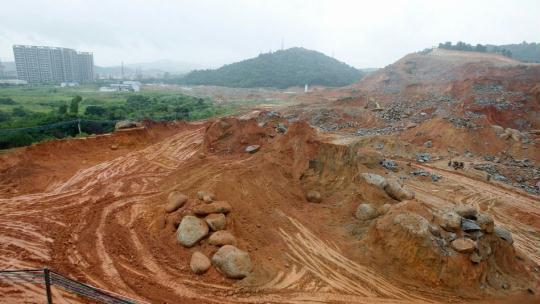 广州地铁一夜挖5座先秦古墓 市文广新局:将严