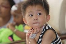 Beijing on alert of A/H1N1 outbreak due to temperatures plummet <a></a>| <a href=http://www.cctv.com/english/special/swineflu/video/index.shtml><img src=/Library/english2008/english/image/photo.gif /> <font color=#CC0000>Special Reports</font></a>
