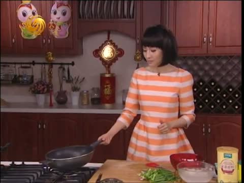 《<em>美女私房菜</em>》 芝麻<em>南瓜</em>饼 2010-10-31_美食