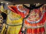 清宫服饰收藏的“钱”景