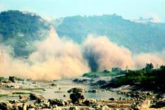 <br><strong><p>On March 4, 2010 a 6.7-magnitude earthquake struck southern Taiwan.</p></strong>
