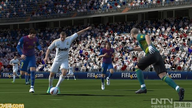 EA两款Fifa新作明春发售 登陆PSV和PS3_家用
