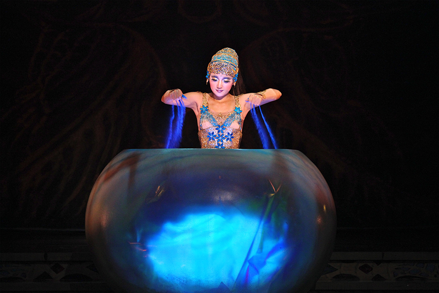 <em>我要上春晚</em>--沙画歌姬陈嬛_综艺_央视网