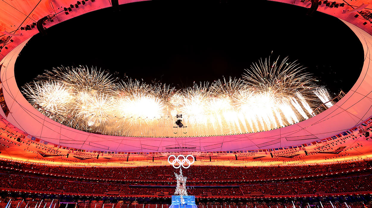 [图]2022北京冬奥会闭幕式：焰火表演
