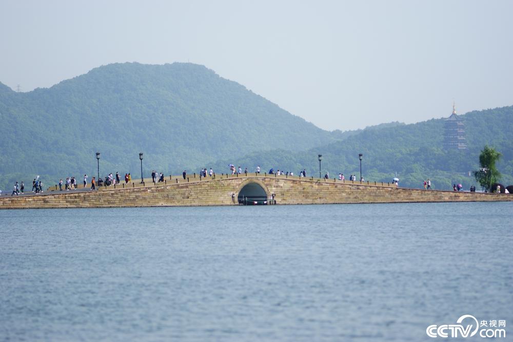 西湖美景:云霞翠轩 烟波画船 镜象天堂