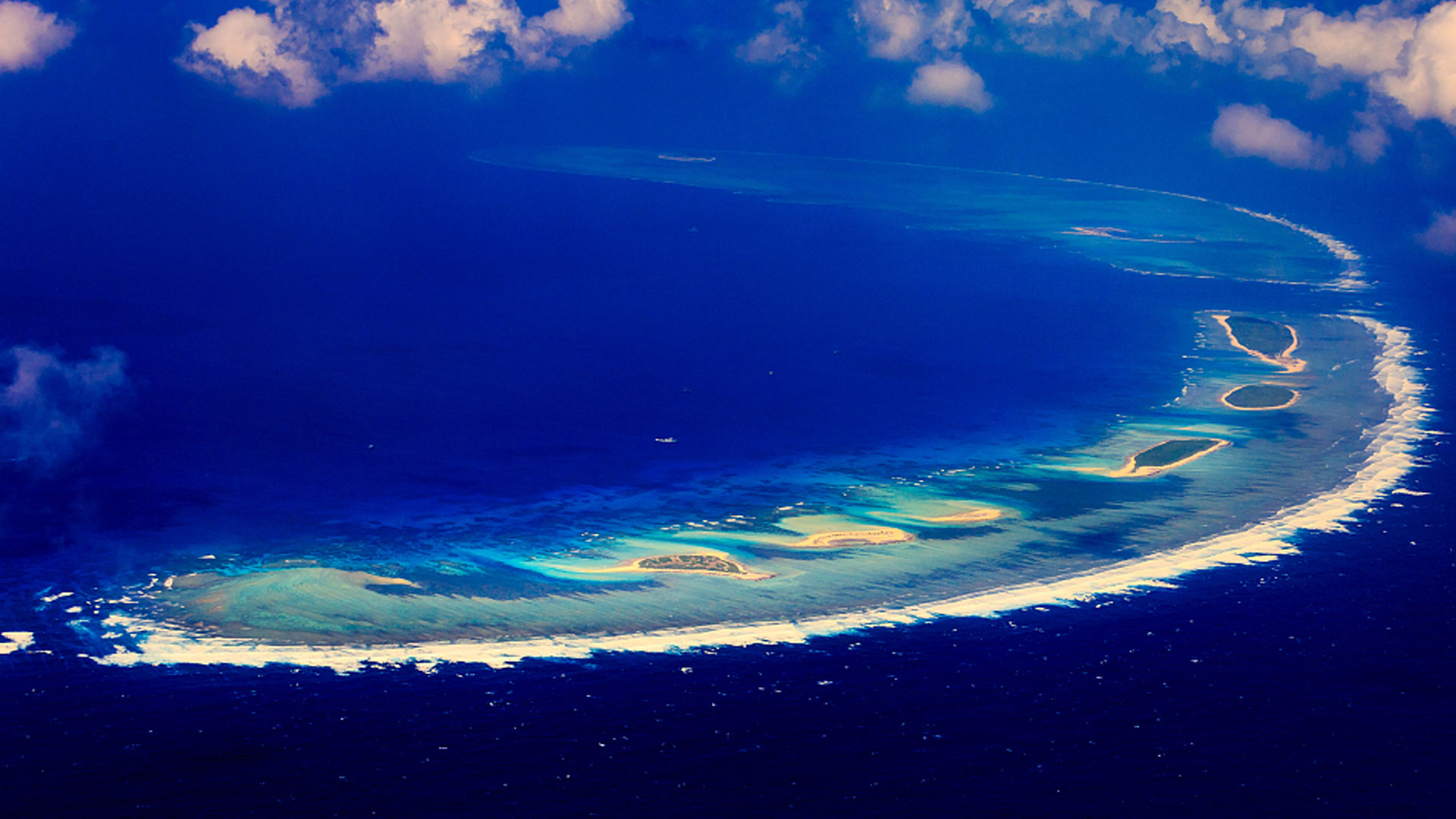 黄岩岛，中国南海上的一颗明珠