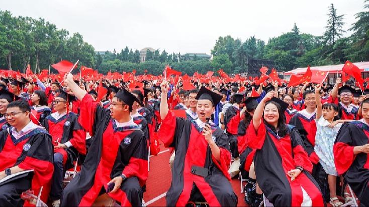 Xi encourages youth to actively shoulder responsibilities in advancing Chinese modernization