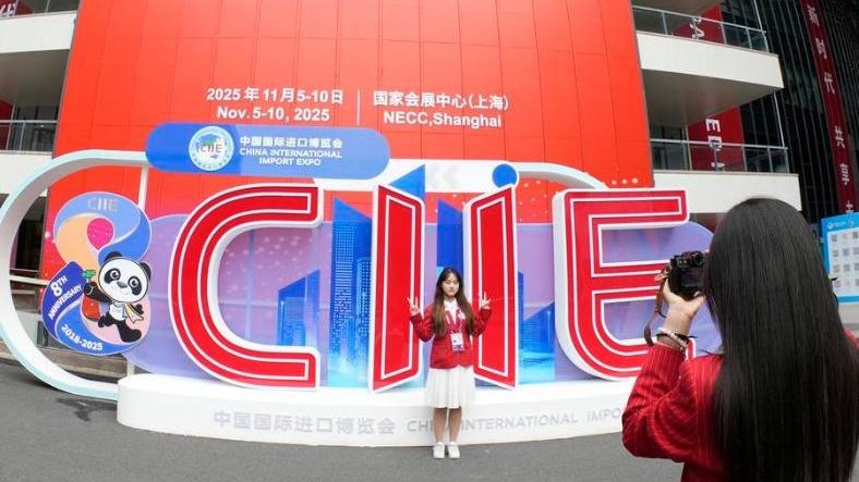 Foreign companies share in opportunities of China's vast, open market
