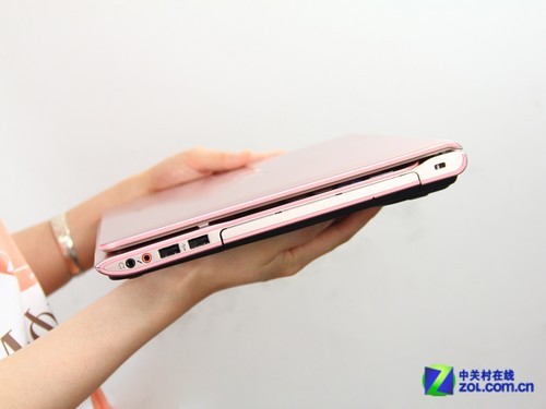 时尚达人专属 索尼E系列14P笔记本评测_IT台