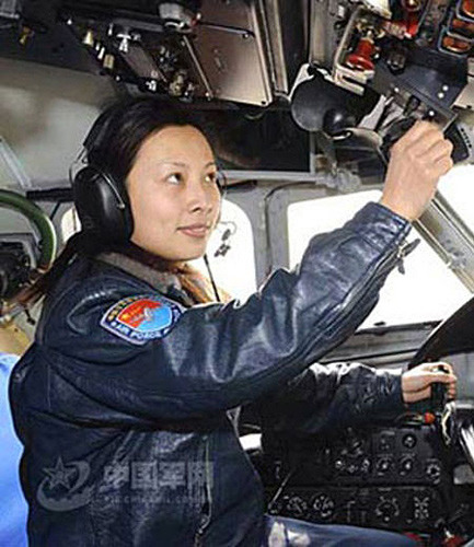 女航天员王亚平将担任太空授课主讲