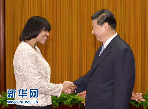 8月22日，国家主席习近平在北京人民大会堂会见牙买加总理辛普森-米勒。 新华社记者 马占成 摄
