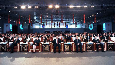 　　9月25日，第十二届世界华商大会在四川省成都市隆重开幕。中共中央政治局常委、全国政协主席俞正声出席开幕式并发表演讲。记者 李涛 摄