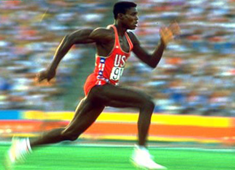 卡尔·刘易斯(carl lewis)十三次打破过百米,二百米短跑和跳远