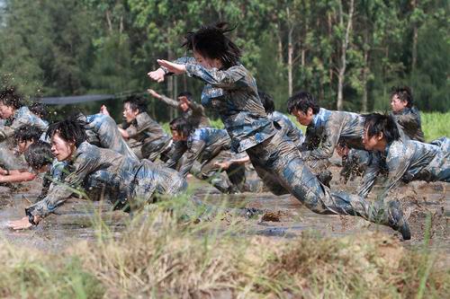 《军事纪实》大型节目《<em>超级女兵</em>》震撼登陆_