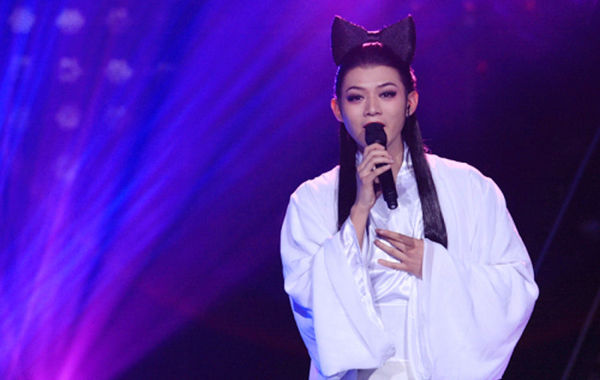 《国色天香》本周总决赛 霍尊因过度消费冠军