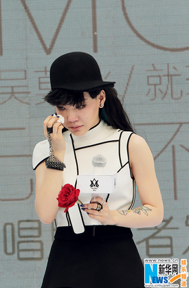 梦里花落知多少_李代沫一年收入多少(3)