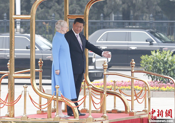 Xi Jinping se entrevista con la reina Margrita de Dinamarca