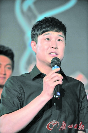 被质疑不红了赶场子 小沈阳:没戏拍就回家陪老人孩子