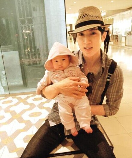 曝吴尊退出飞轮海内幕 有强迫症对唱功不自信