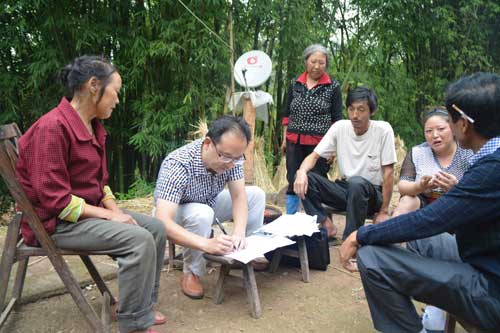 四川省达州市宣汉县严选实管确保贫困村第一书