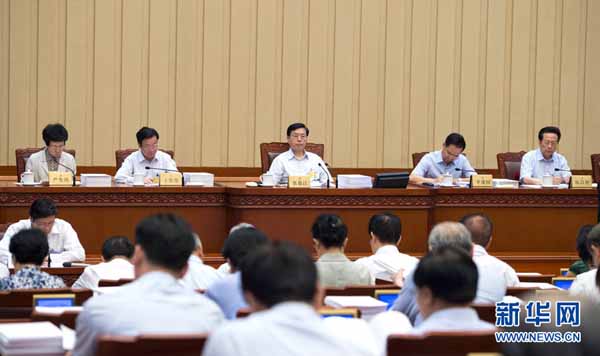 6月29日，十二届全国人大常委会第二十一次会议在北京人民大会堂举行第二次全体会议。张德江委员长出席。 新华社记者谢环驰摄 