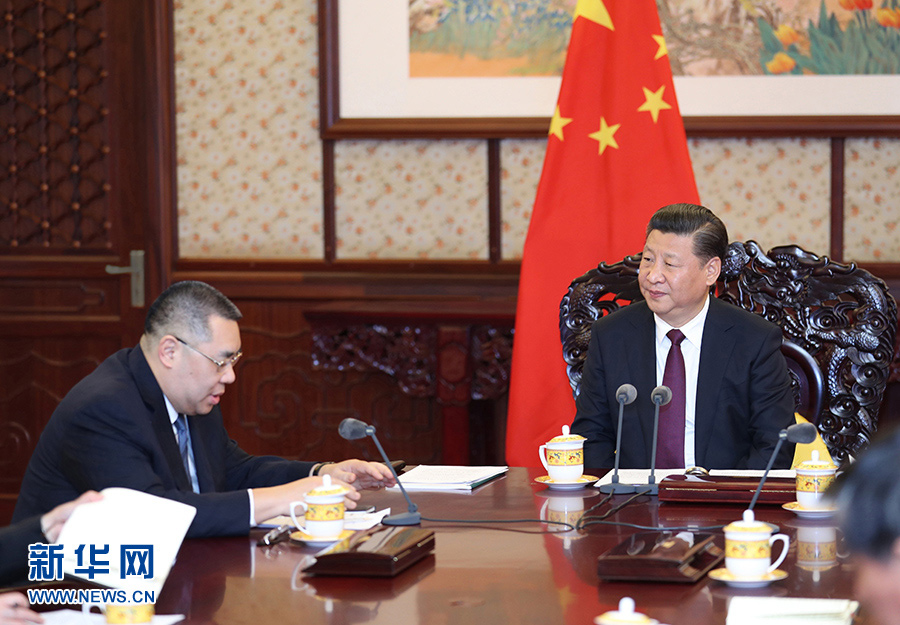 12月23日，国家主席习近平在中南海会见了来京述职的澳门特别行政区行政长官崔世安。