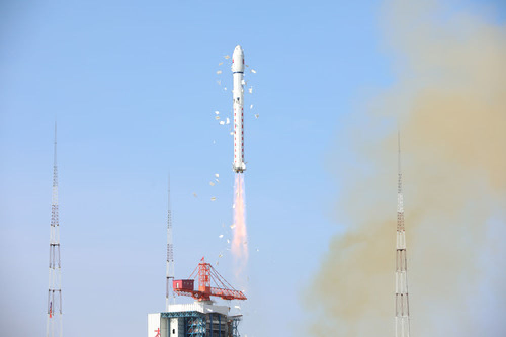 在嫦娥二号探月卫星成功发射之际_亚洲一号卫星发射_嫦娥二号卫星和火箭什么时间发射
