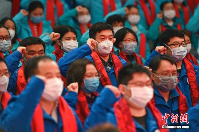 [国家卫健委]国家卫健委：已有11921名医护人员驰援湖北