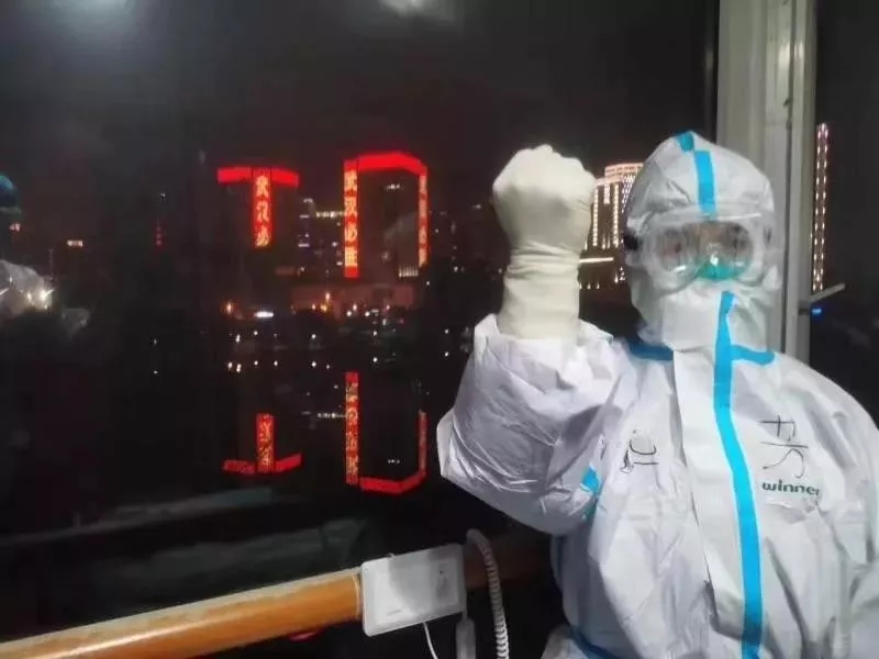 『医疗队』【你有多美】进舱了，加油干！ | 国家中医医疗队一线抗疫实录