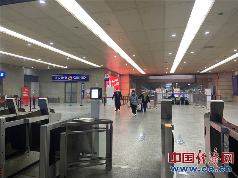 苏醒■【组图】逐渐苏醒的“九省通衢”