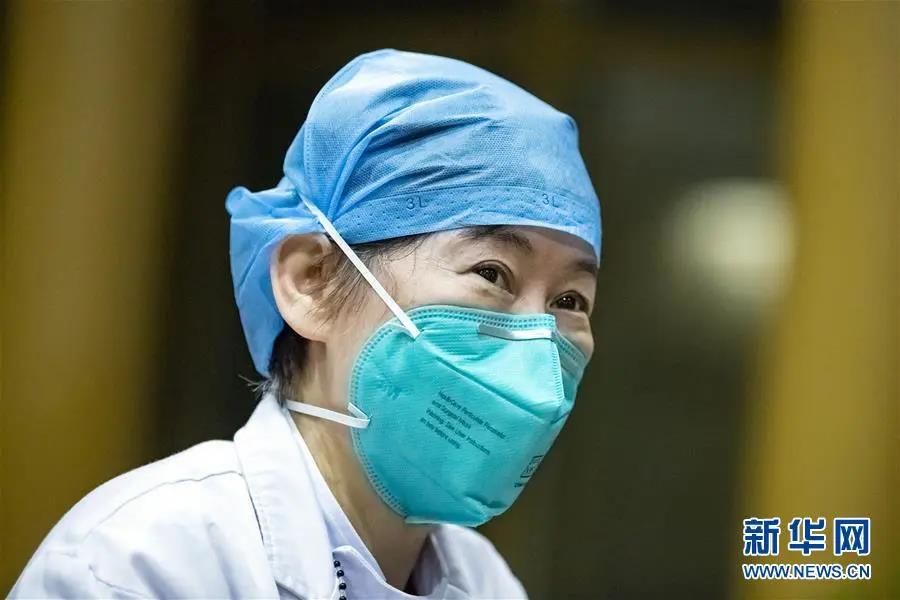 3月2日，湖北省中西医结合医院呼吸与重症医学科主任张继先接受采访。新华社记者　沈伯韩　摄