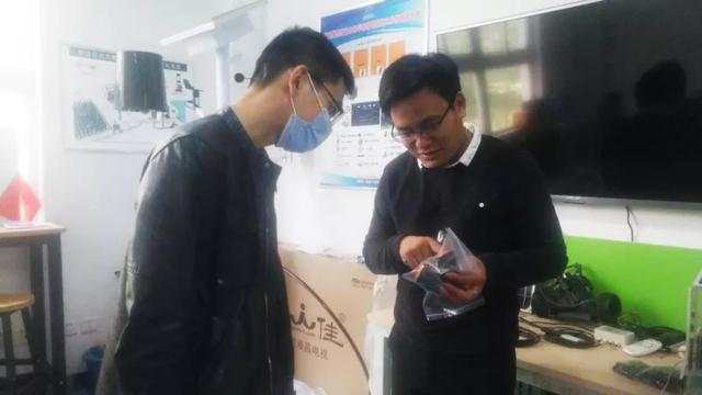 [劳动节]劳动节，他们奋斗的姿态最美！