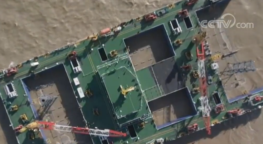 深中通道重达6万吨!深中通道首节钢壳沉管顺利完成沉放对接