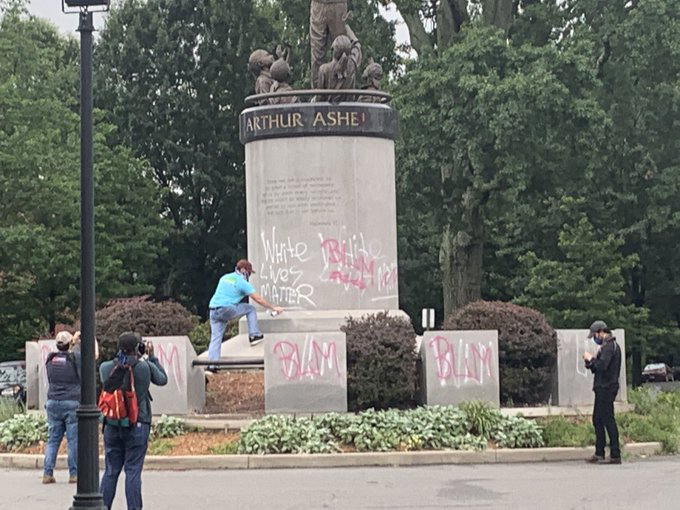 8点见|【8点见】受贿超九千万,赵洪顺一审获刑无期